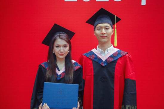 d2fb02bbfd2ed96feb5da911fc97217